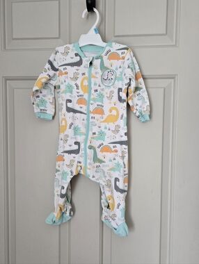 Tuffy Dinosaur Print Sleeper Size 6 M